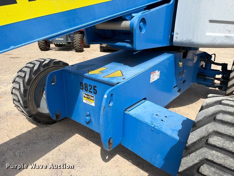 image for item FB8263 2008 Genie S-60HC boom lift
