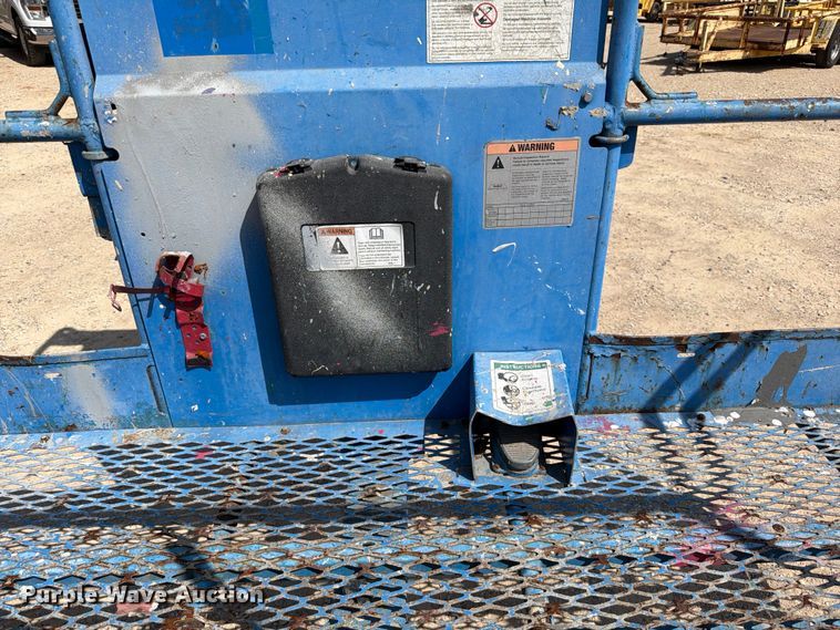 image for item FB8263 2008 Genie S-60HC boom lift