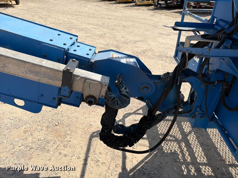 image for item FB8263 2008 Genie S-60HC boom lift