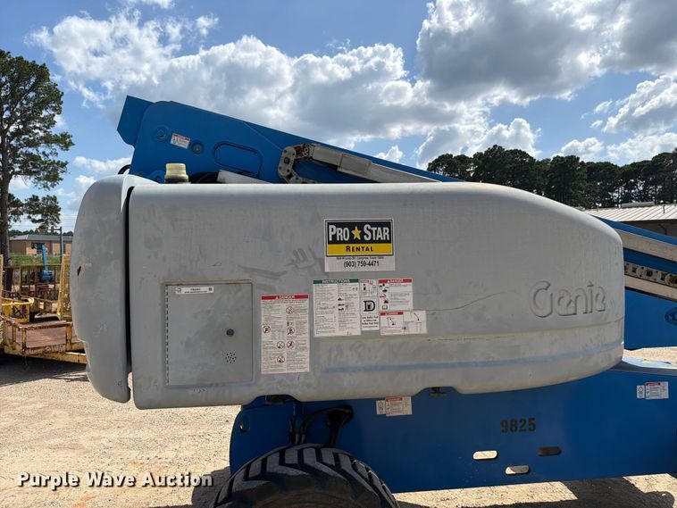 image for item FB8263 2008 Genie S-60HC boom lift