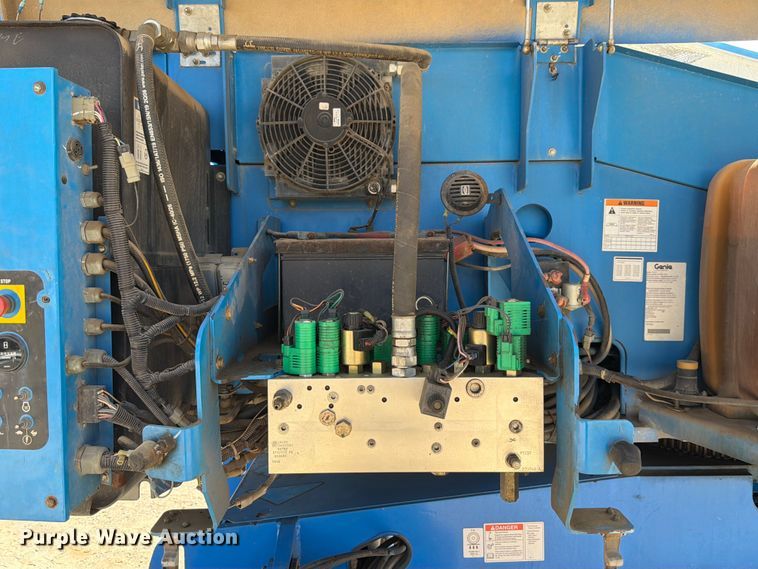 image for item FB8263 2008 Genie S-60HC boom lift