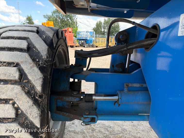image for item FB8263 2008 Genie S-60HC boom lift