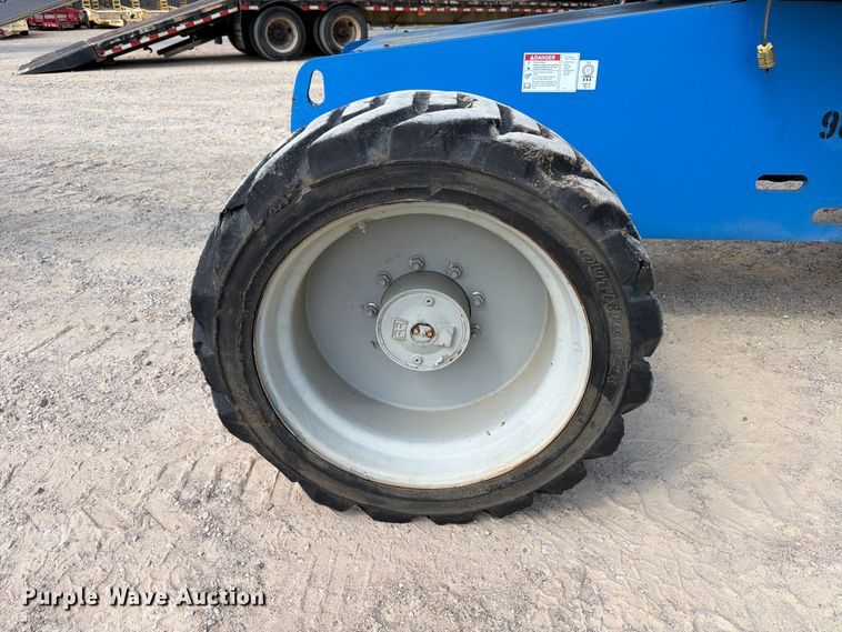 image for item FB8263 2008 Genie S-60HC boom lift