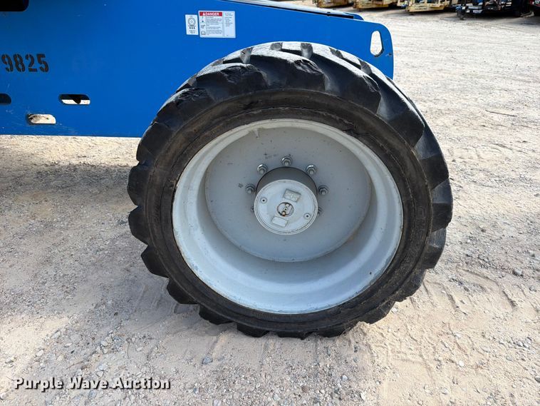 image for item FB8263 2008 Genie S-60HC boom lift