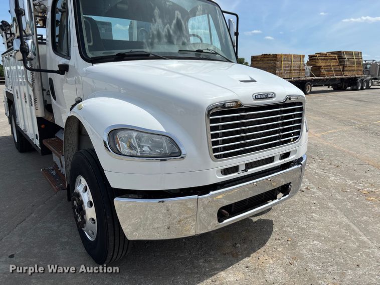image for item FC1693 2017 Freightliner M2106 utility / service truck