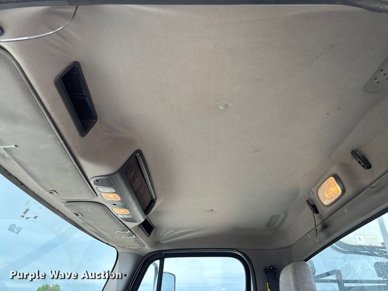 image for item FC1693 2017 Freightliner M2106 utility / service truck