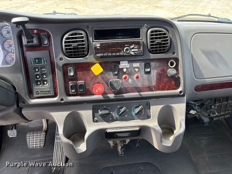 image for item FC1693 2017 Freightliner M2106 utility / service truck