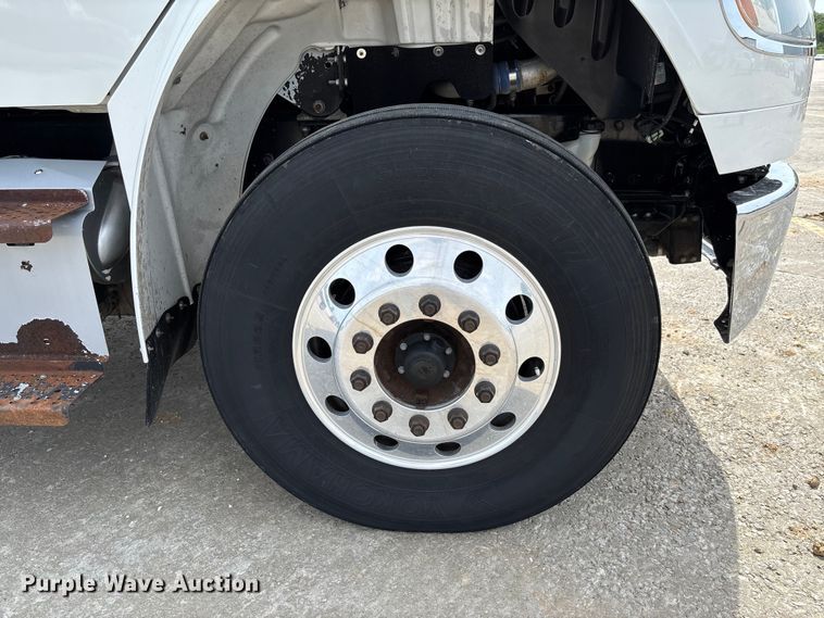 image for item FC1693 2017 Freightliner M2106 utility / service truck