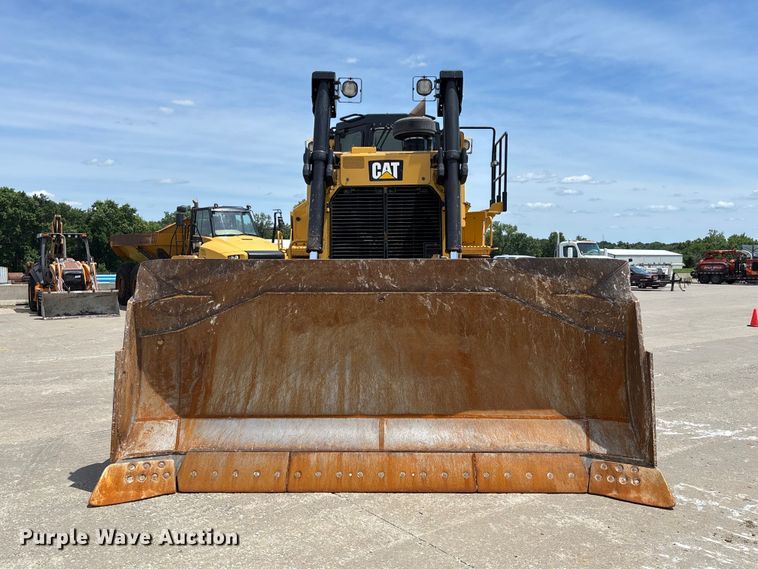 image for item FC1695 2018 Caterpillar D8T dozer