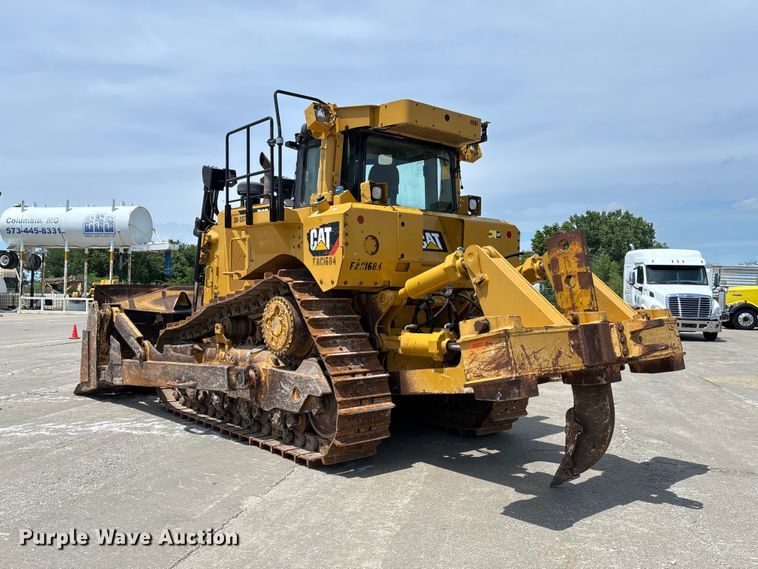 image for item FC1695 2018 Caterpillar D8T dozer