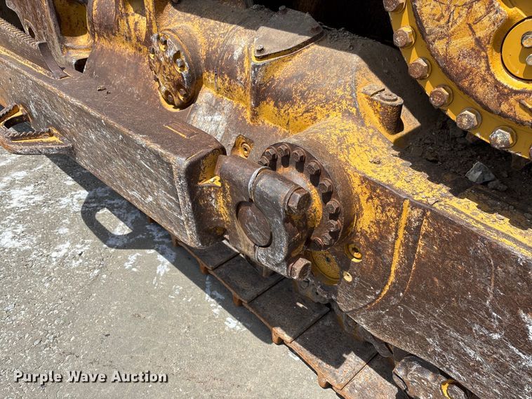 image for item FC1695 2018 Caterpillar D8T dozer