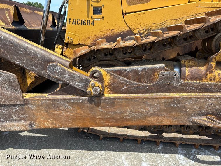 image for item FC1695 2018 Caterpillar D8T dozer