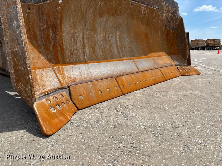 image for item FC1695 2018 Caterpillar D8T dozer