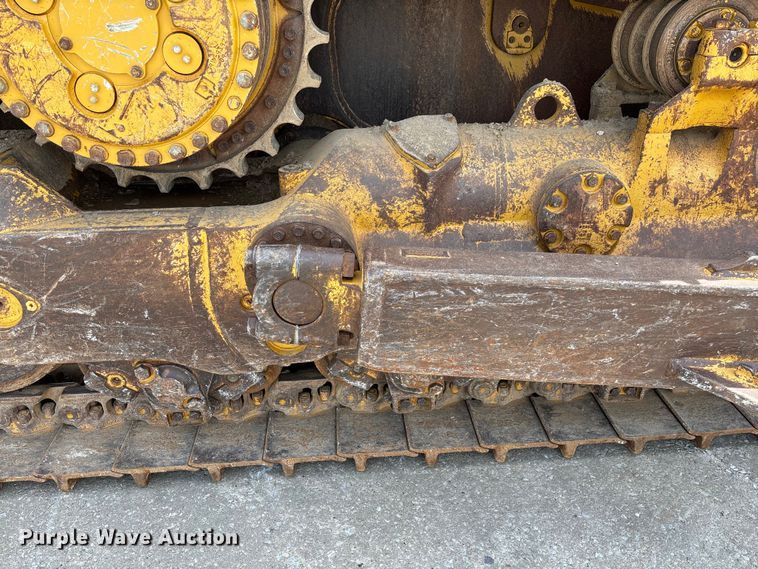 image for item FC1695 2018 Caterpillar D8T dozer