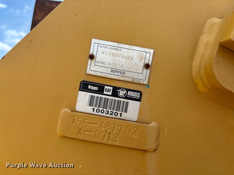 image for item FC1695 2018 Caterpillar D8T dozer