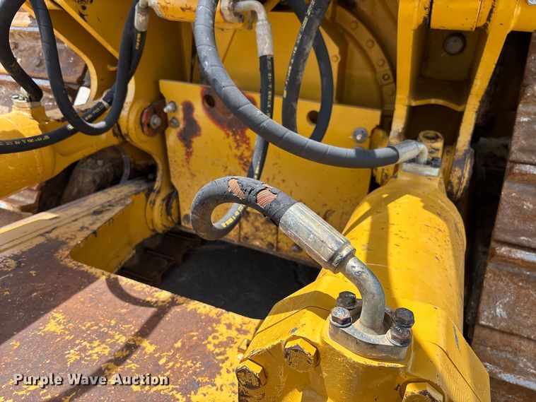 image for item FC1695 2018 Caterpillar D8T dozer