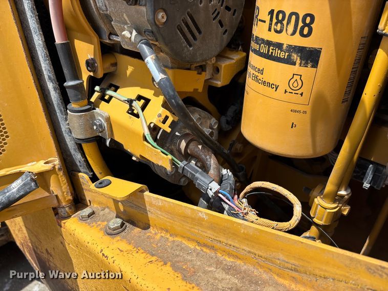 image for item FC1695 2018 Caterpillar D8T dozer