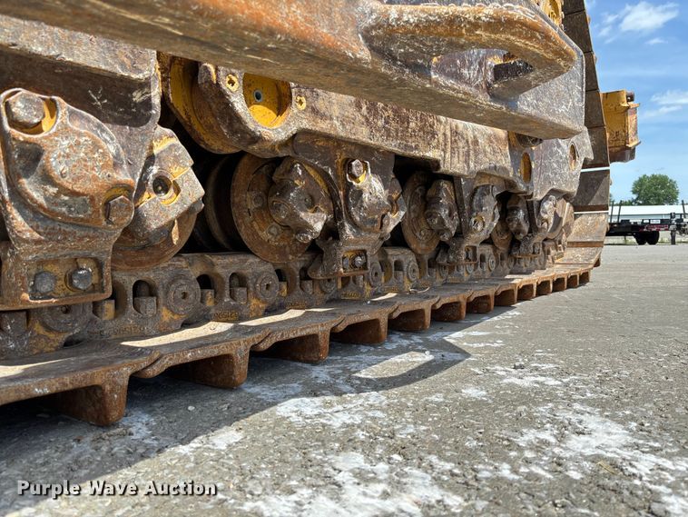 image for item FC1695 2018 Caterpillar D8T dozer