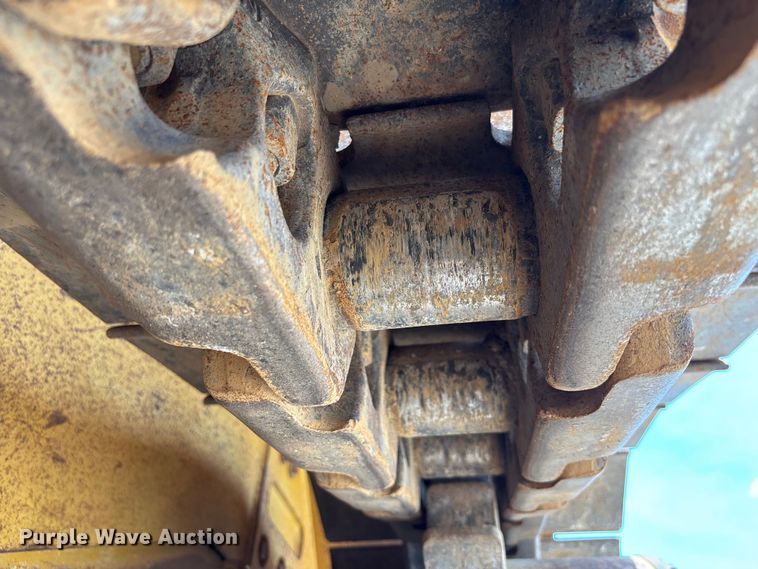 image for item FC1695 2018 Caterpillar D8T dozer