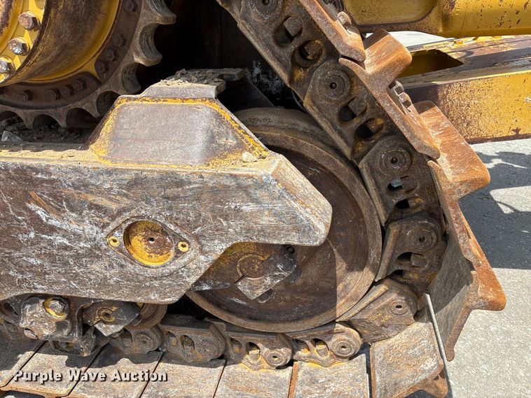image for item FC1695 2018 Caterpillar D8T dozer
