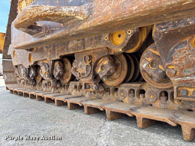 image for item FC1695 2018 Caterpillar D8T dozer
