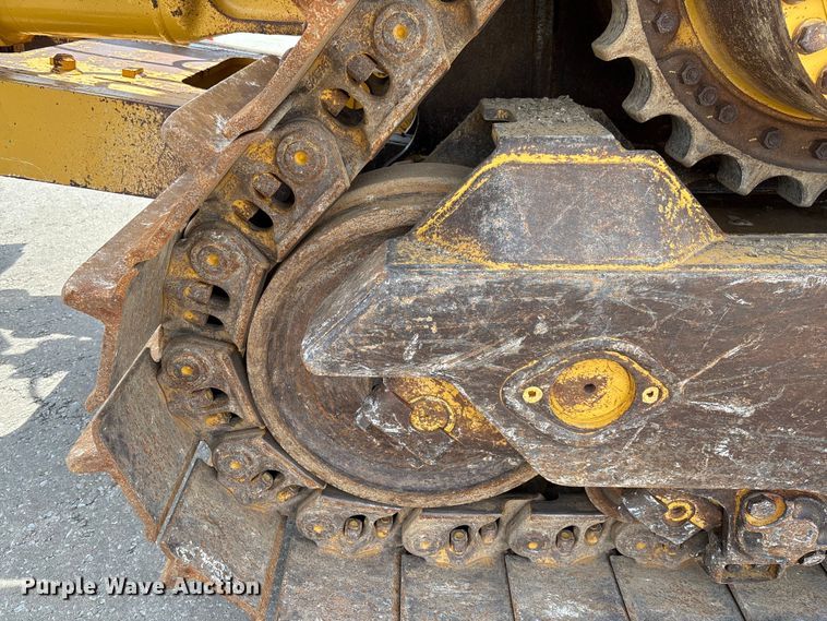 image for item FC1695 2018 Caterpillar D8T dozer