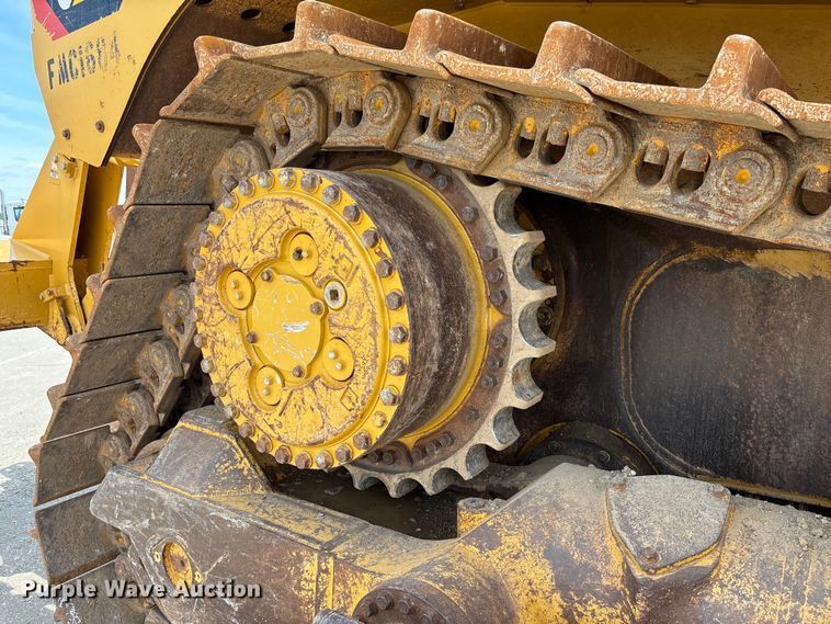 image for item FC1695 2018 Caterpillar D8T dozer