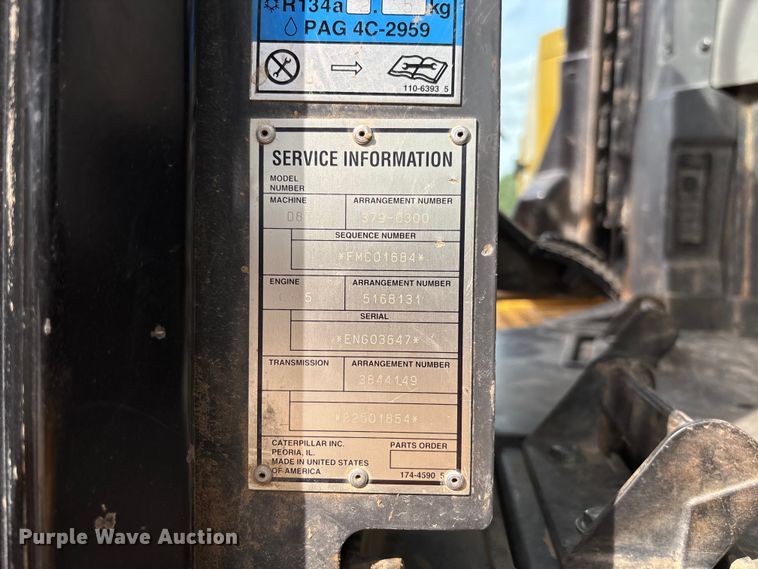 image for item FC1695 2018 Caterpillar D8T dozer