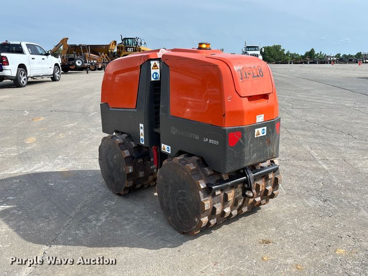 image for item FC1696 2020 Husqvarna LP9505 trench compactor