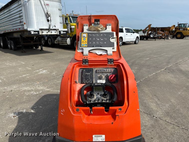 image for item FC1696 2020 Husqvarna LP9505 trench compactor