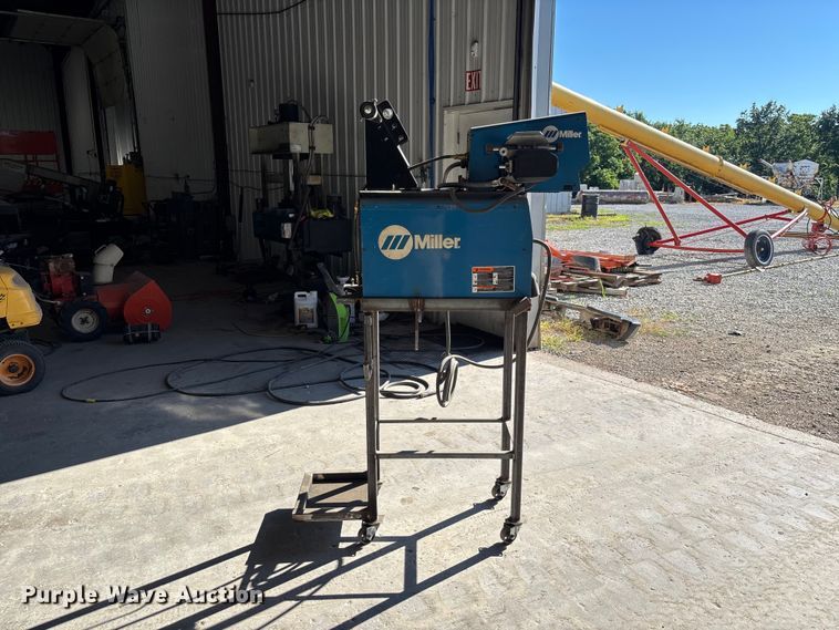 image for item FC1710 Miller Invision 456P welder/generator