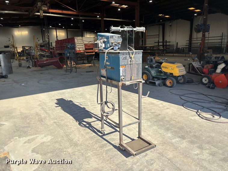 image for item FC1710 Miller Invision 456P welder/generator