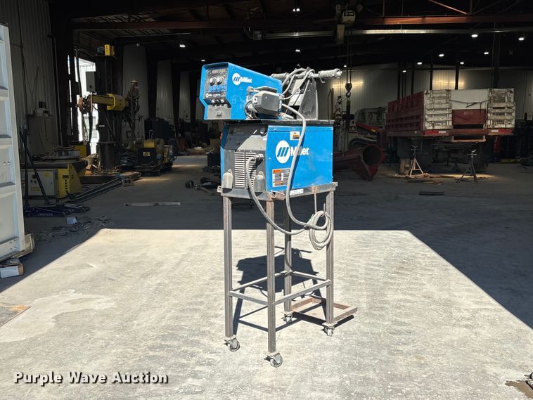 image for item FC1711 Miller Invision 456P welder/generator