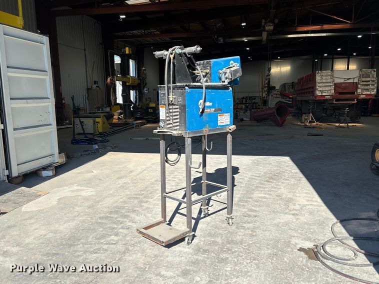 image for item FC1711 Miller Invision 456P welder/generator