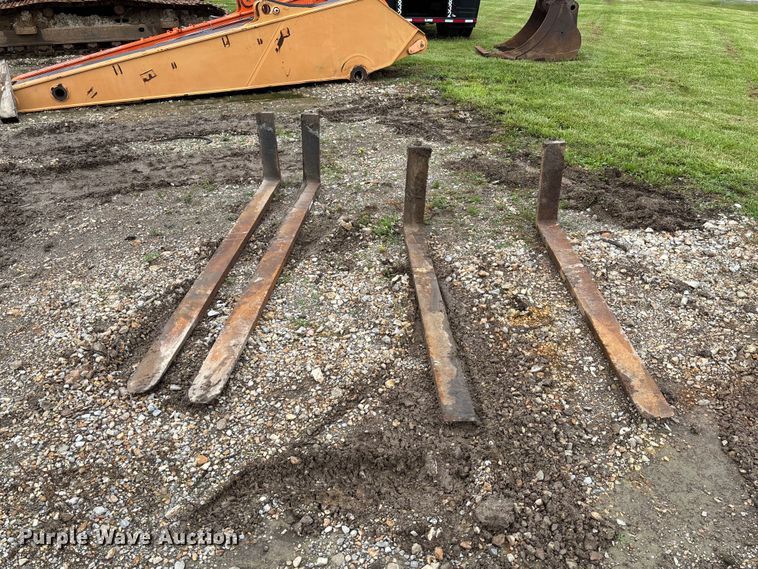 image for item FC1753 (2) sets of wheel loader forks