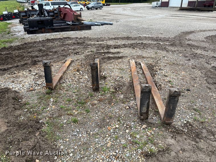 image for item FC1753 (2) sets of wheel loader forks
