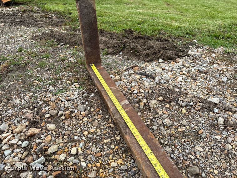 image for item FC1753 (2) sets of wheel loader forks