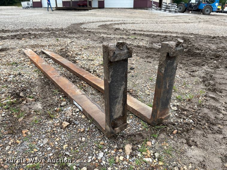 image for item FC1753 (2) sets of wheel loader forks