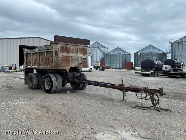 image for item FC1756 1979 end dump pup trailer
