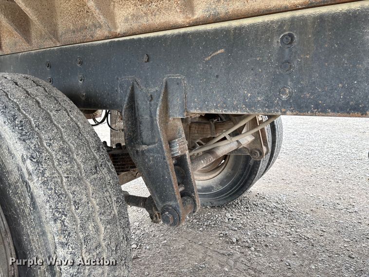 image for item FC1756 1979 end dump pup trailer