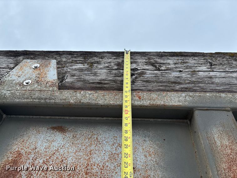 image for item FC1756 1979 end dump pup trailer