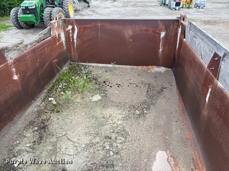image for item FC1756 1979 end dump pup trailer