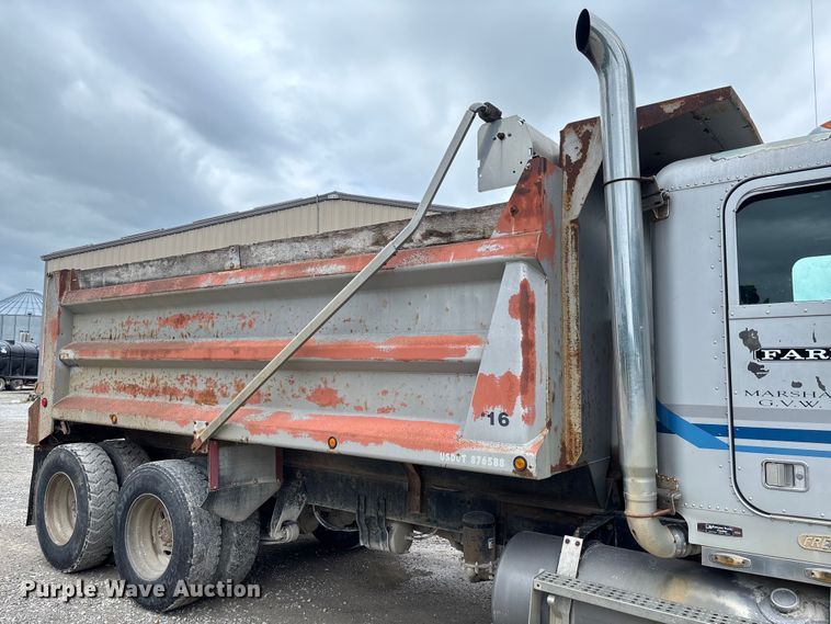 image for item FC1757 1993 Freightliner FLD120 dump truck