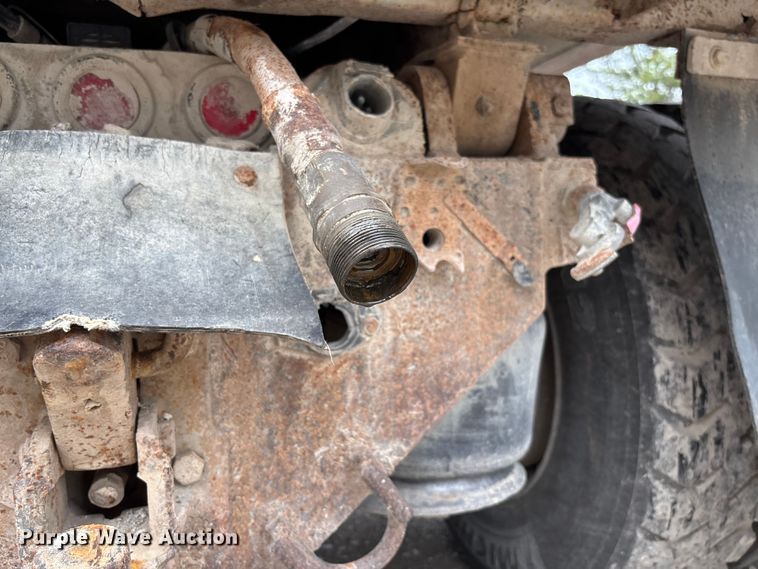 image for item FC1757 1993 Freightliner FLD120 dump truck