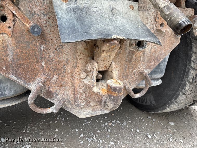 image for item FC1757 1993 Freightliner FLD120 dump truck