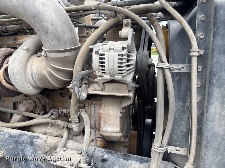 image for item FC1757 1993 Freightliner FLD120 dump truck