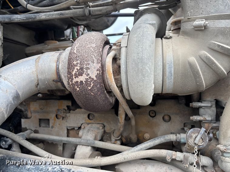 image for item FC1757 1993 Freightliner FLD120 dump truck