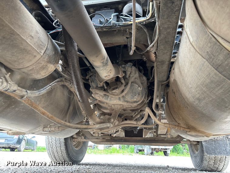 image for item FC1757 1993 Freightliner FLD120 dump truck