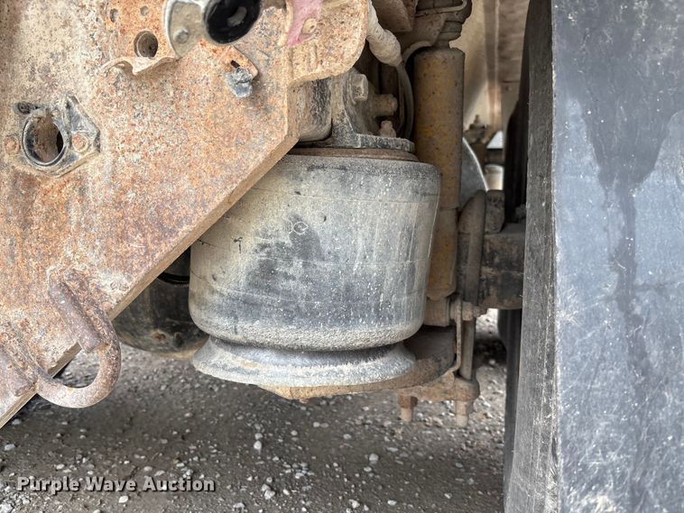 image for item FC1757 1993 Freightliner FLD120 dump truck