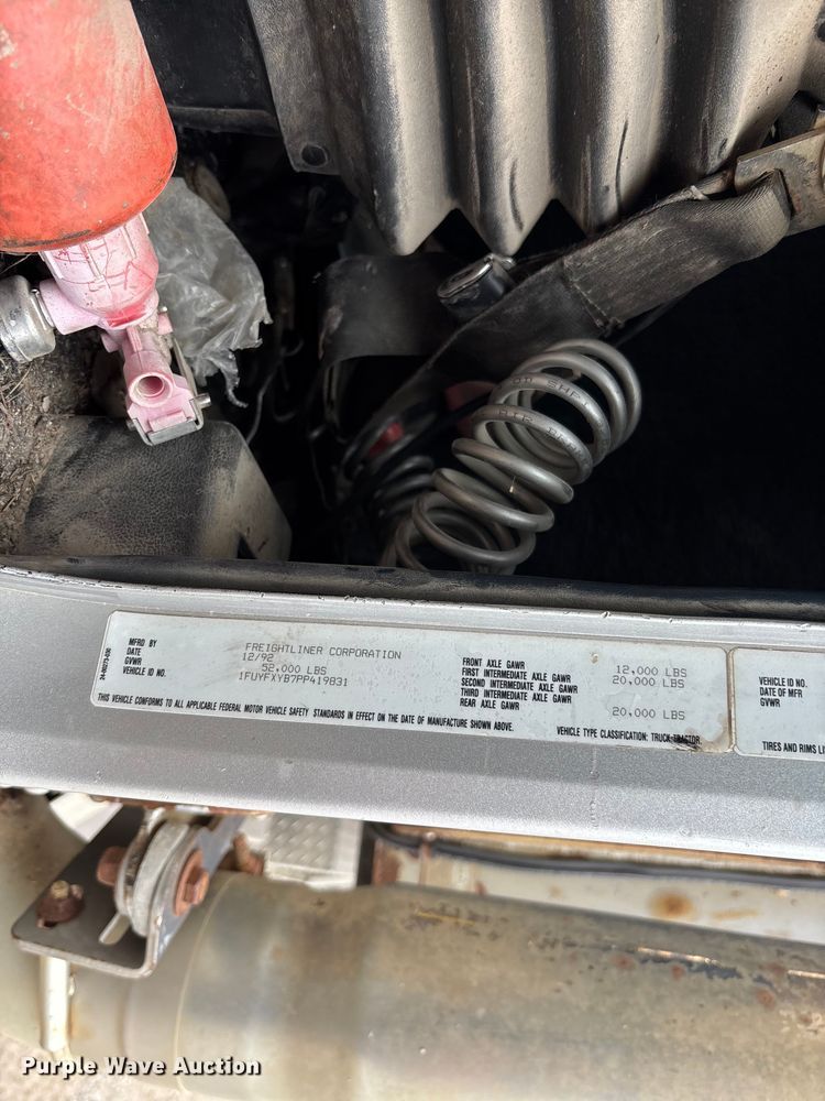 image for item FC1757 1993 Freightliner FLD120 dump truck